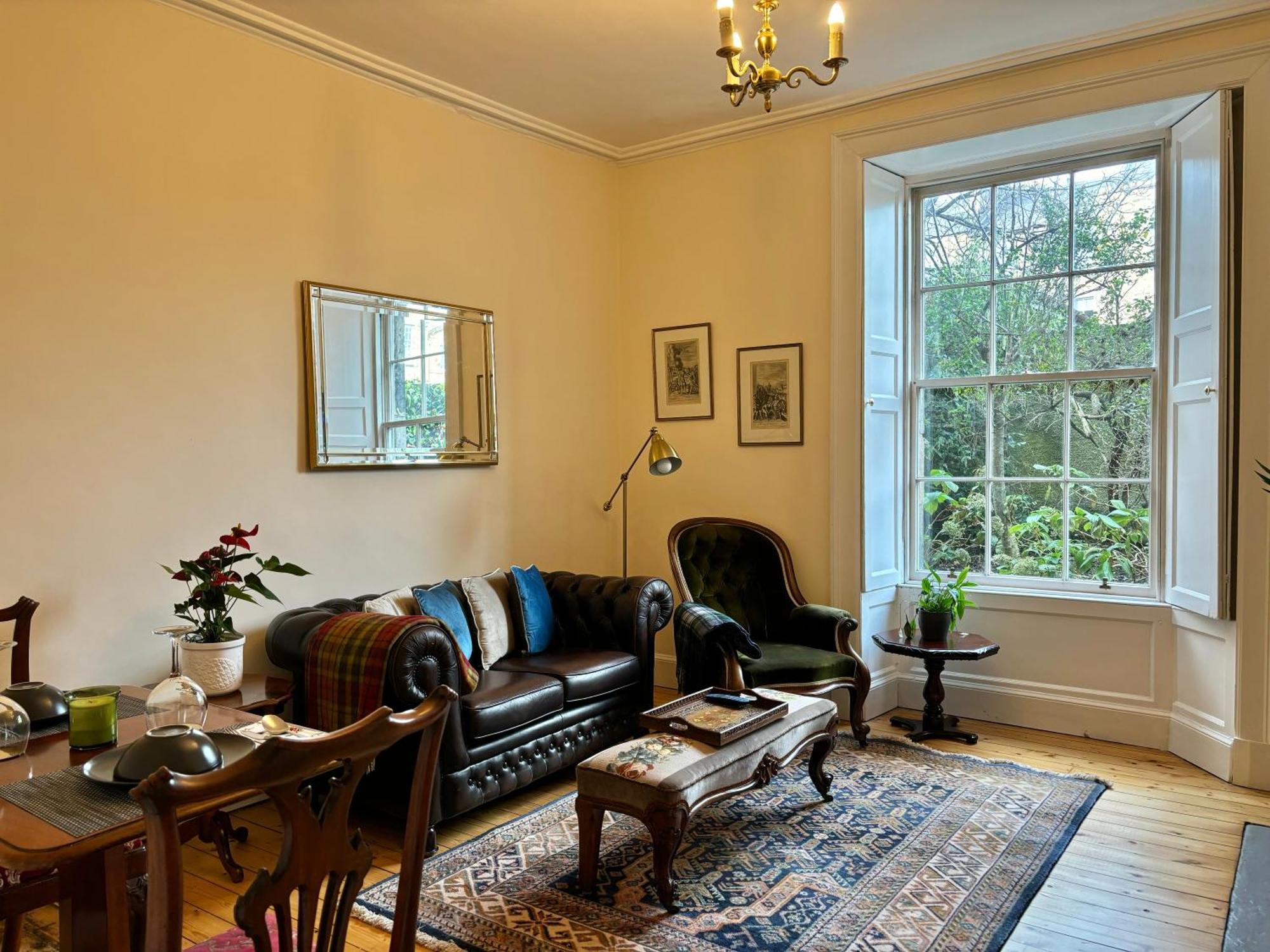 דירות אדינבורו Cosy Georgian Flat מראה חיצוני תמונה